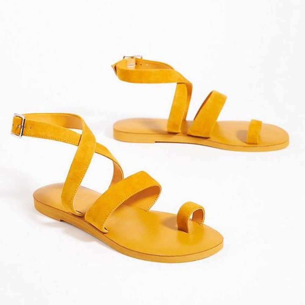 Anthropologie Farylrobin Mustard Yellow Toe-loop Sandals Size 8 NWT